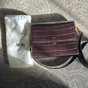 Excellent condition JW PEI faux leather crocodile burgundy bag